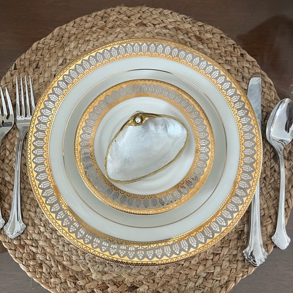 🌻6-Pearl painted and gold embossed shells with pearl - Picture 16 of 16